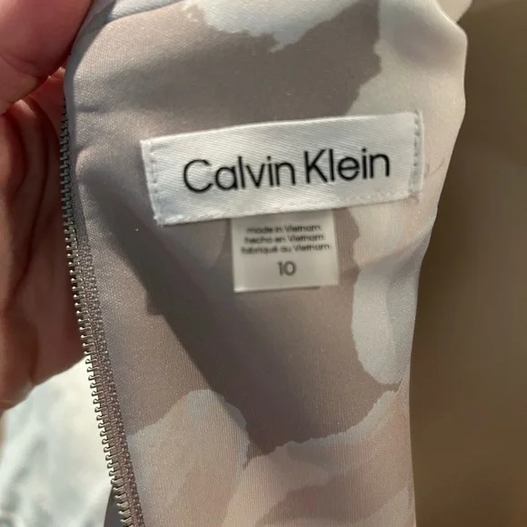 Calvin Klein Cream Tan Sheath Midi Dress Sleeveless NWT SZ 10 - Picture 3 of 14